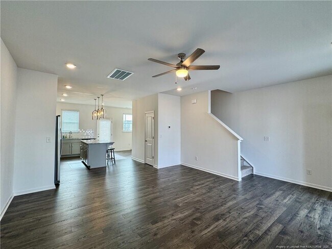 Foto del edificio - 81 Camel Crazies Pl