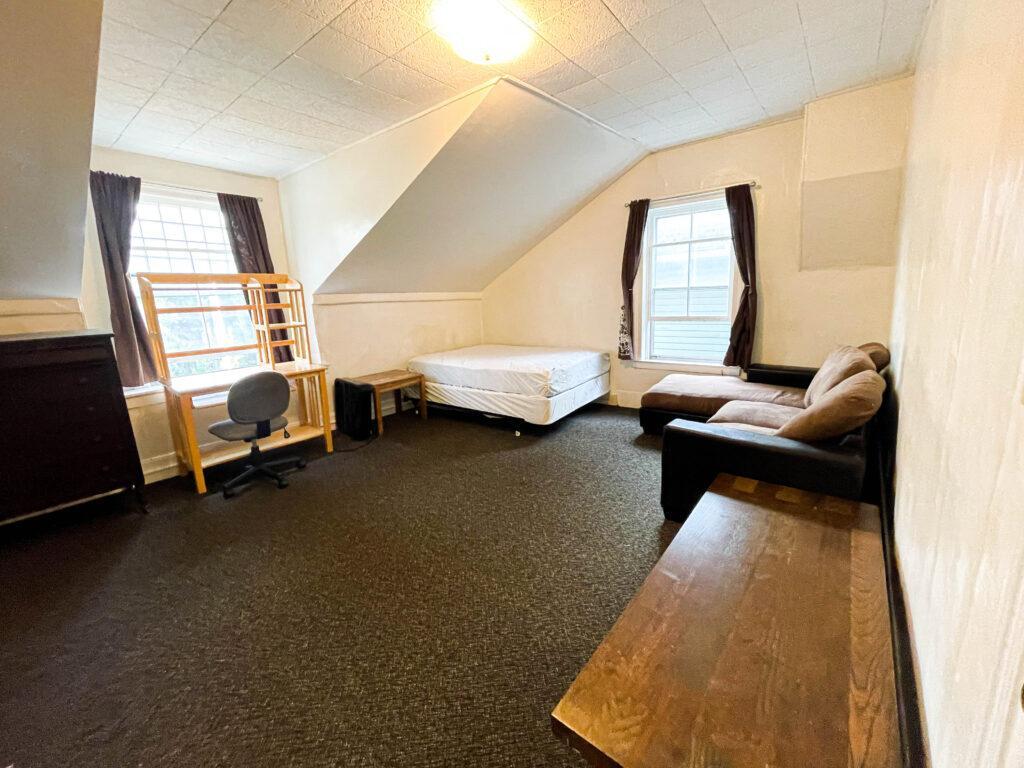 Foto principal - 422-424 E State St Ithaca