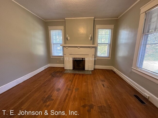 Building Photo - 1 br, 1 bath Apartment - Downtown and West...