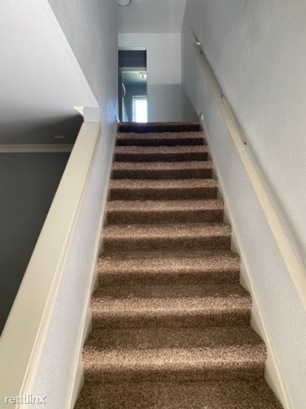 Building Photo - 2 br, 2 bath Condo - th A