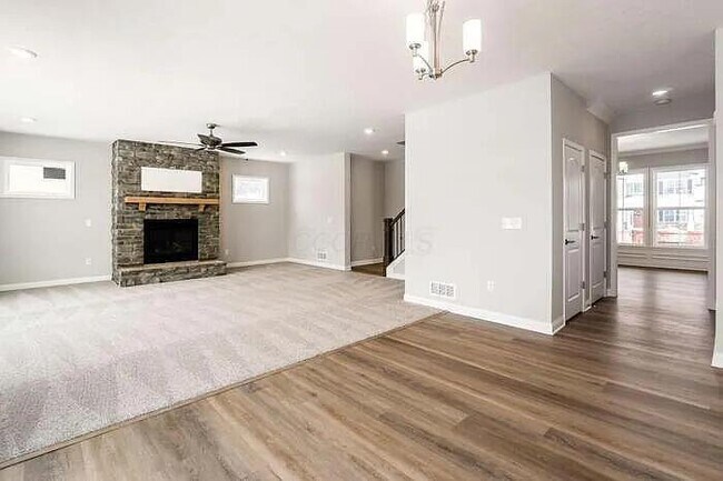Foto del edificio - 8739 Cedar Brook St