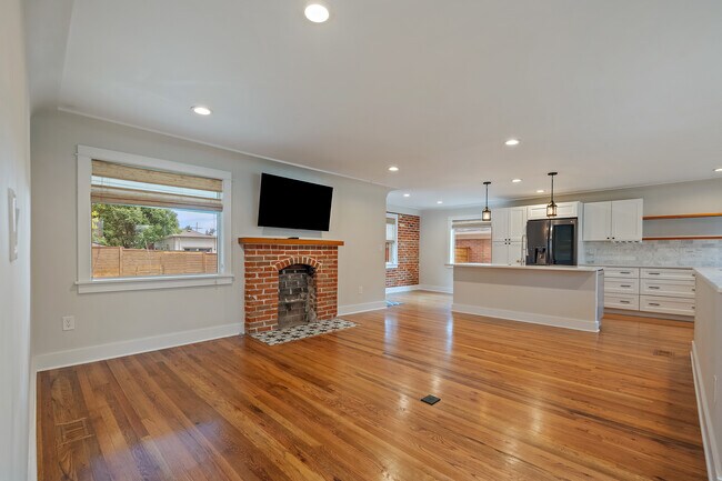 Building Photo - 2636 Vrain St