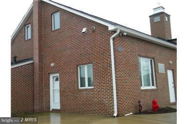 Primary Photo - 1001 Hilltop Rd