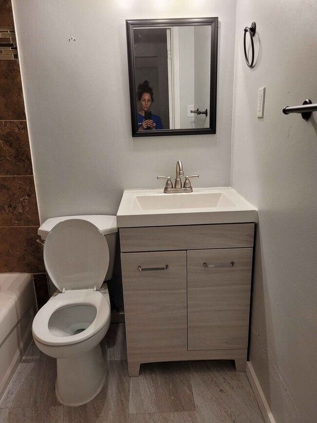 Bathroom - 109 Barrie Av