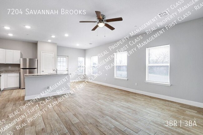 Foto del edificio - 7204 Savannah Brooks