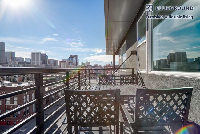 Foto del edificio - 2401 Blake St