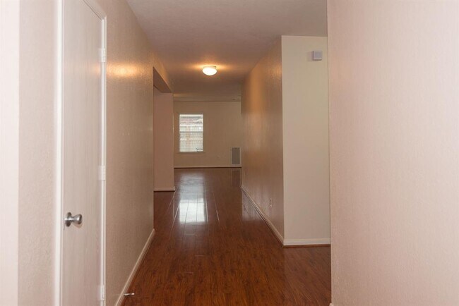 Foto del edificio - 3511 Braddock Ln