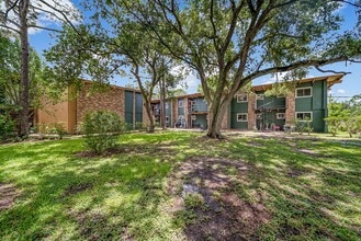 Building Photo - 411 Ave A