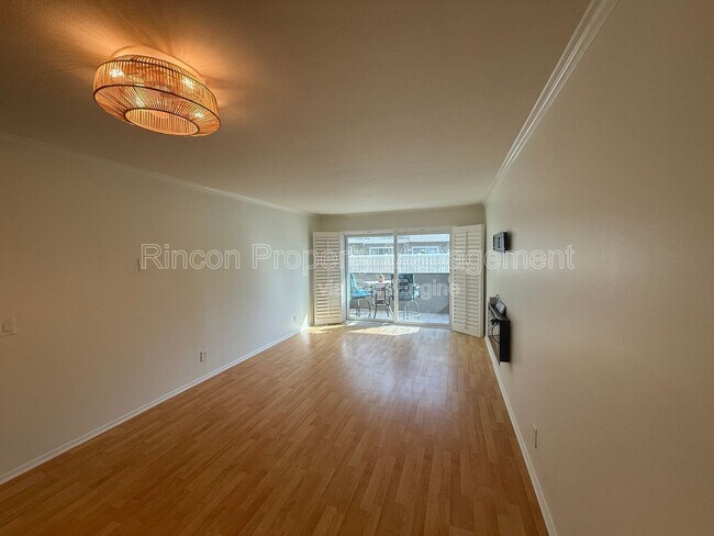 Foto del edificio - 236 E Surfside Dr