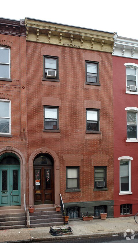 Building Photo - 147 N 21st St