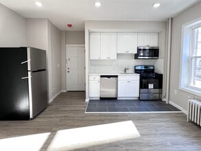 Building Photo - 160 Vroom St