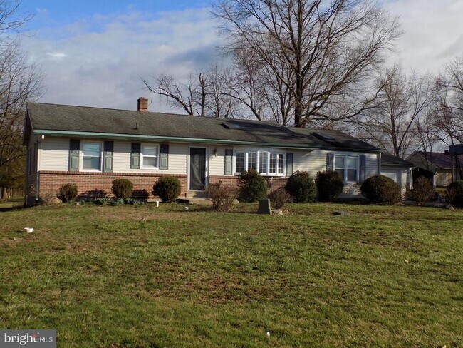 Foto del edificio - 3168 Middle Creek Rd