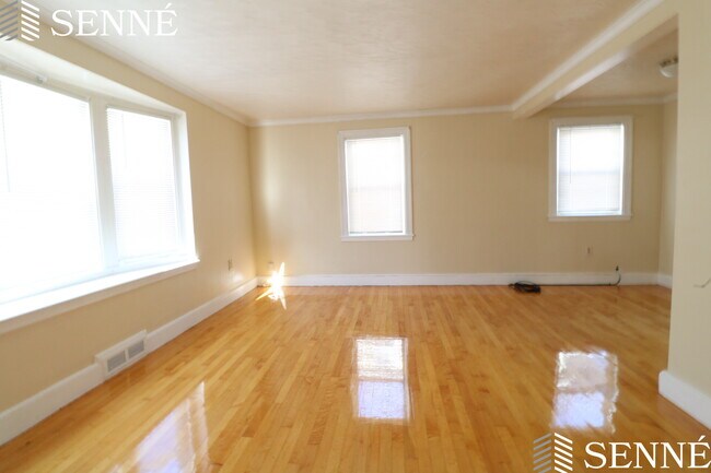 Foto del edificio - 5 Newcroft Cir