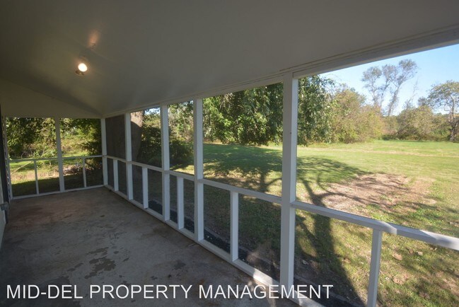 Foto del edificio - 4677 Summit Bridge Rd