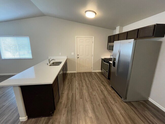 Foto del edificio - 1550 N Tinitun Cir