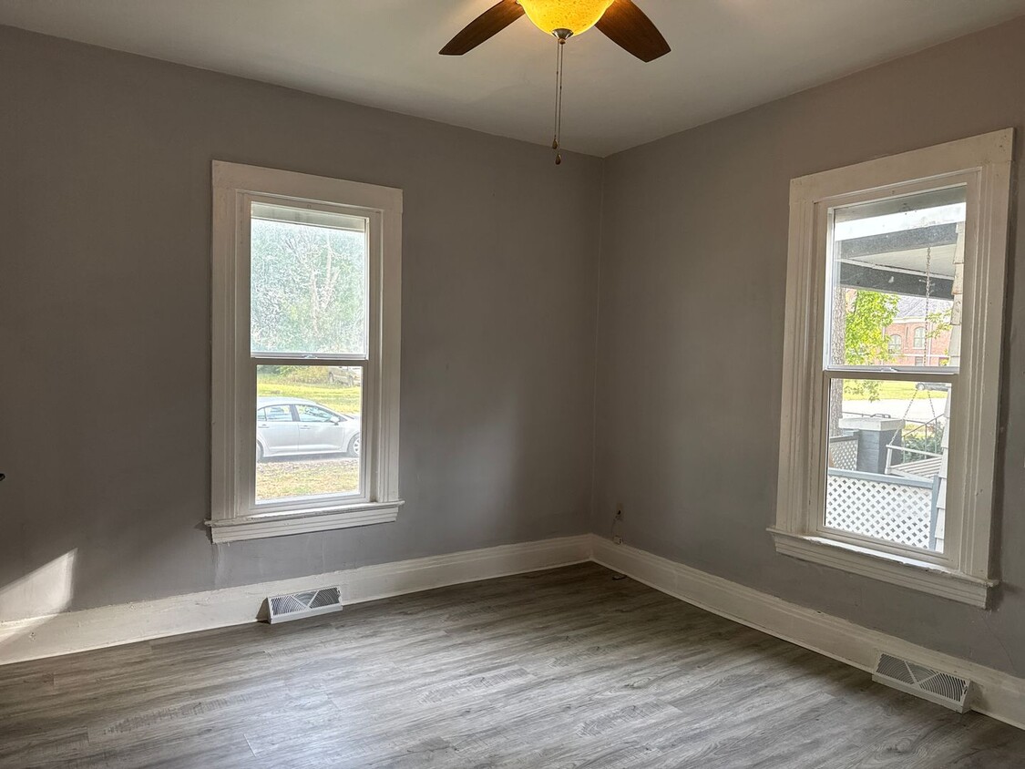 Foto del edificio - Newly renovated east side 1 BR/1BA
