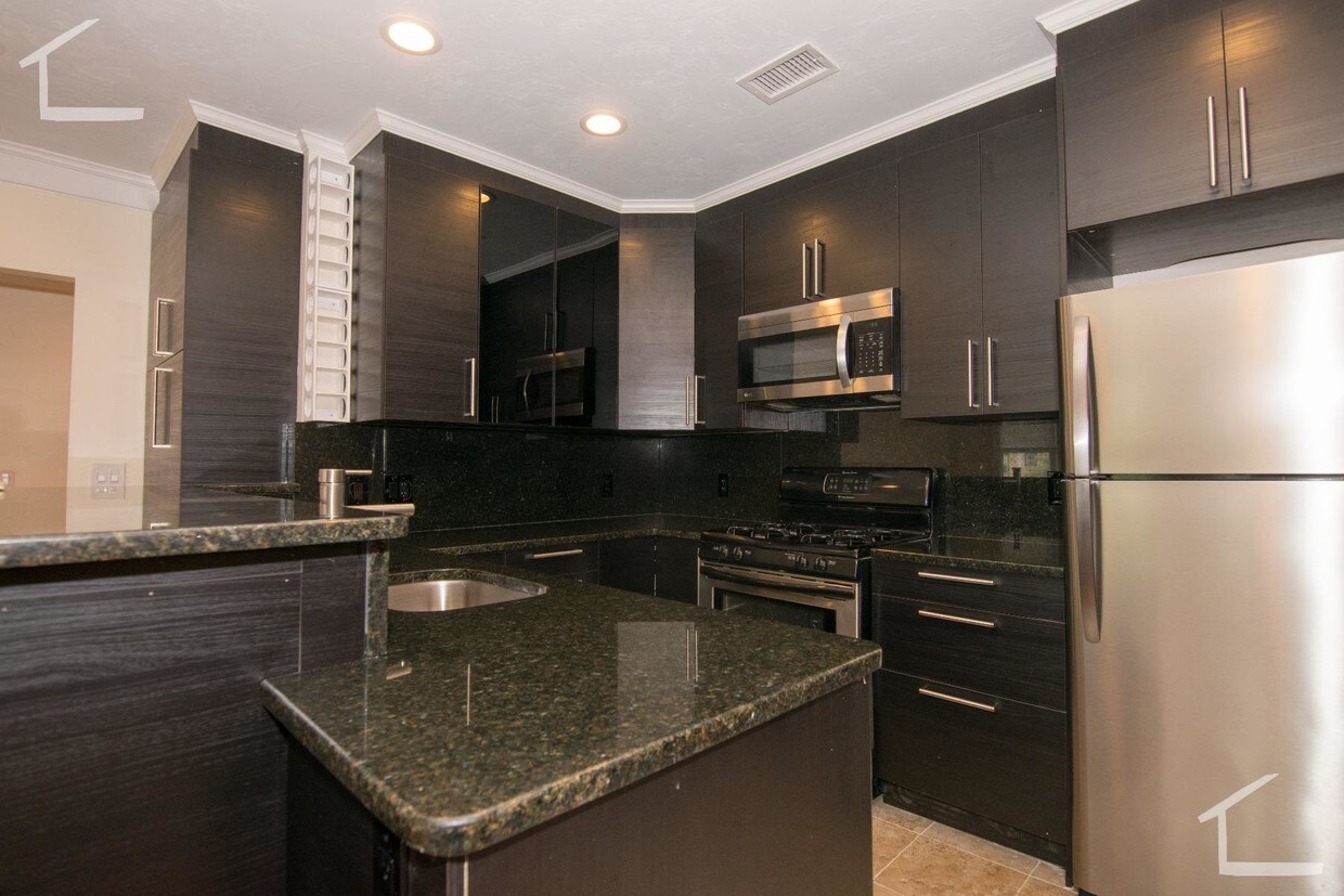 Foto principal - 1614 Beacon St