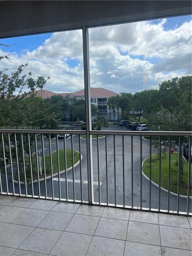 Foto del edificio - 11721 W Atlantic Blvd
