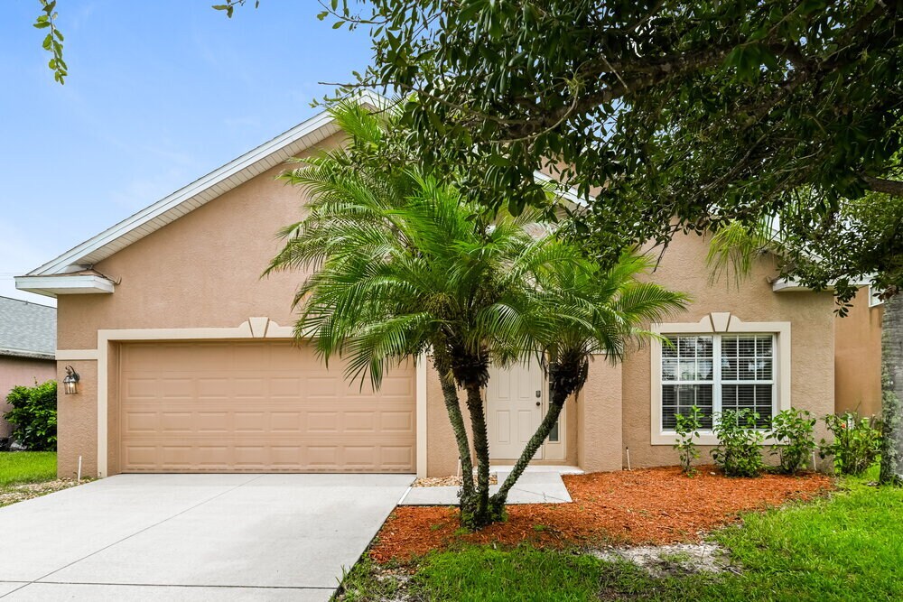 Primary Photo - 11486 Lake Cypress Loop