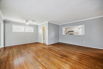 Building Photo - 5237 Maple St