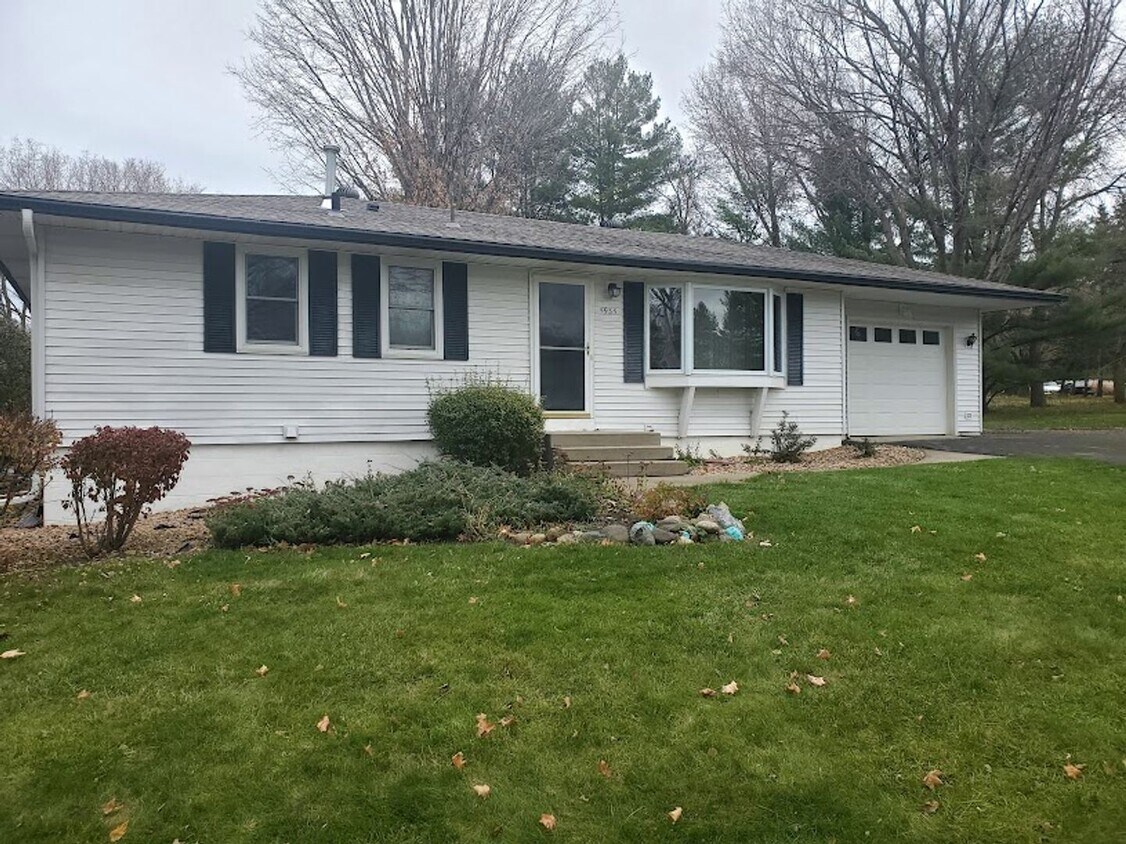 4 br, 2 bath House 5935 Afton Road House Rental in Excelsior, MN