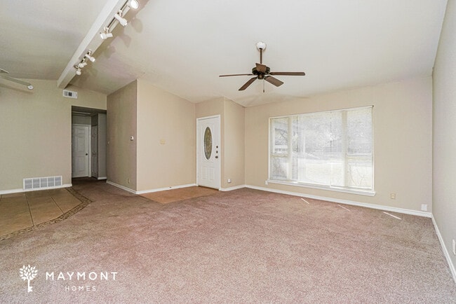 Building Photo - 106 Furlong