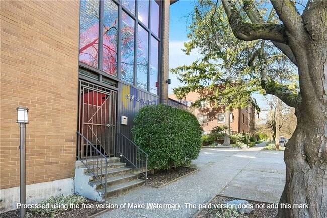 Building Photo - 1 Bed 1 Bath Condo Capitol Hill W/Secure P...