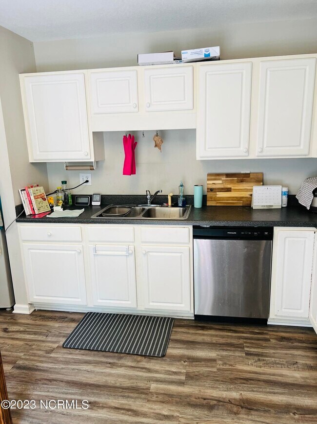 Foto del edificio - 4260 Williamsbrook Ln
