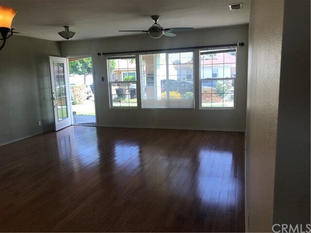 Foto del edificio - 11856 Hercules St