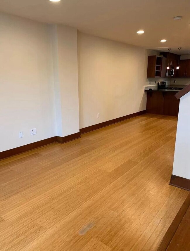 Foto del edificio - 5515 28th Ave NW