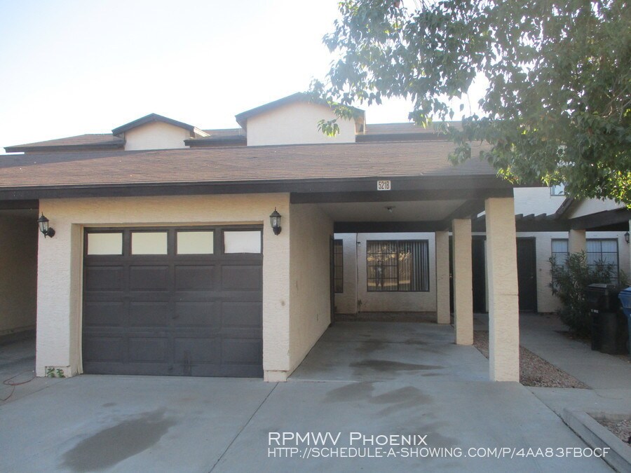 Primary Photo - Cozy 3x2.5 Town House in Casa Lomas