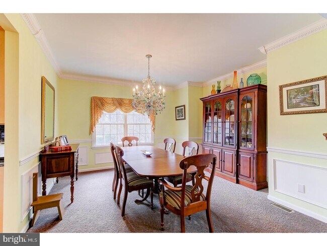 Foto del edificio - 89 Strawberry Dr