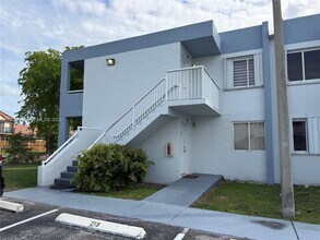 Building Photo - 6205 SW 131st Ct