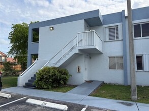 Building Photo - 6205 SW 131st Ct