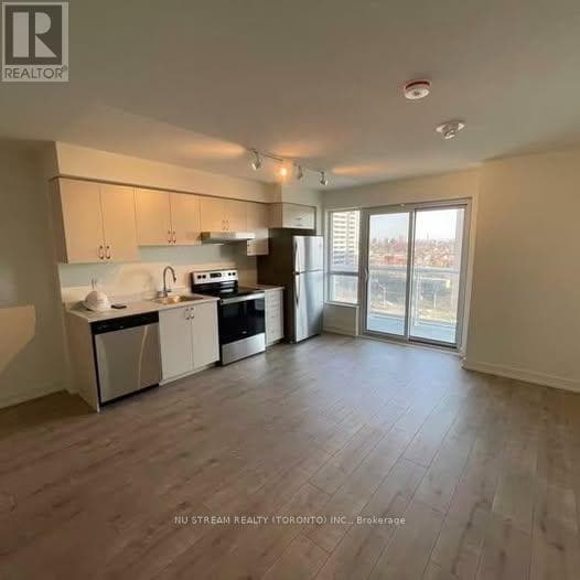 Building Photo - 10 Wilby Crescent