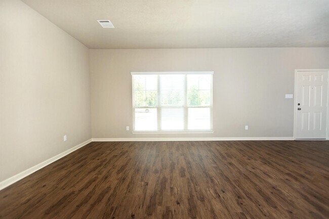 Building Photo - 17320 Cedar Rock Ct