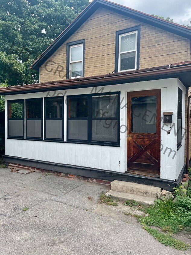 Primary Photo - 6 Blakeney Pl