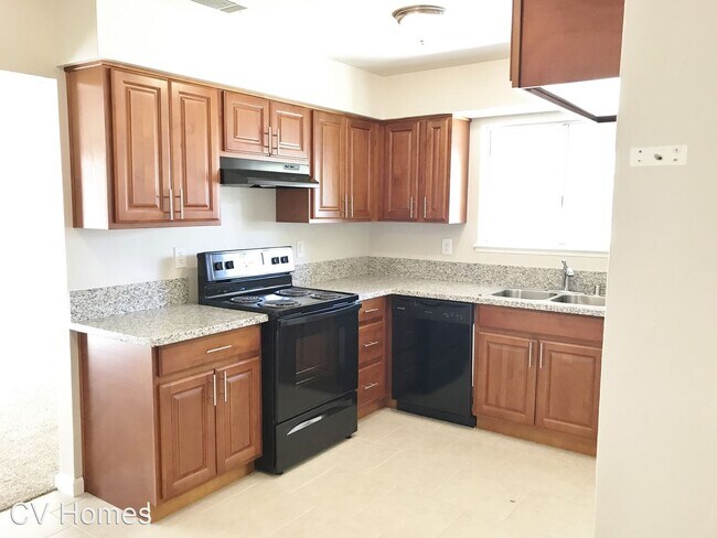 Foto del edificio - 3 br, 2 bath House - 4689 N. Feland Ave.