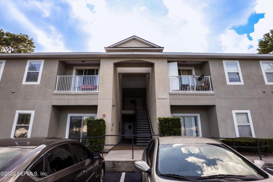 Foto principal - 2 bedroom in Jacksonville FL 32277