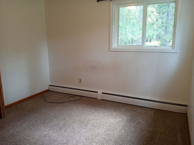 Foto del edificio - 213 Old Wausau Rd