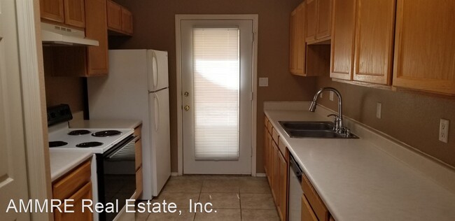 Building Photo - 2 br, 2 bath House - 10420 Gutierrez Rd NE