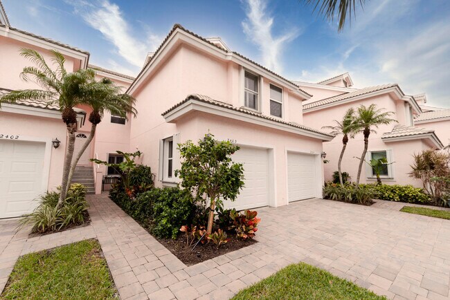Foto del edificio - 2403 Fairway Dr N