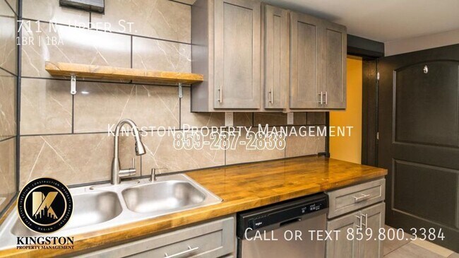 Building Photo - Stunning 1 Bedroom Now Available!!! MOVE-I...