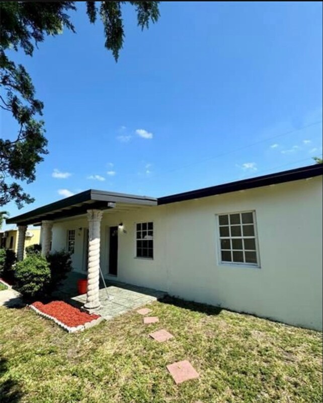 Foto del edificio - 1825 NW 74th St