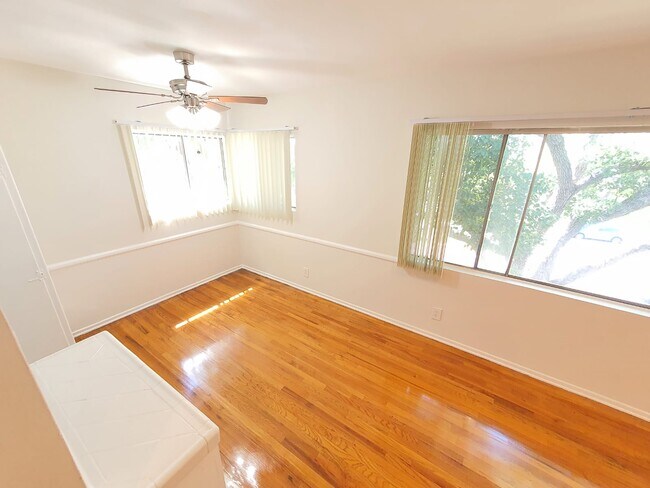 Building Photo - 314 S Occidental Blvd