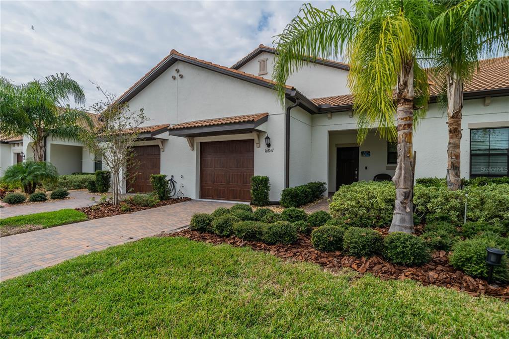 Foto principal - 16847 Whisper Elm St