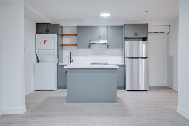 Photo du bâtiment - 642 Hamilton Rd