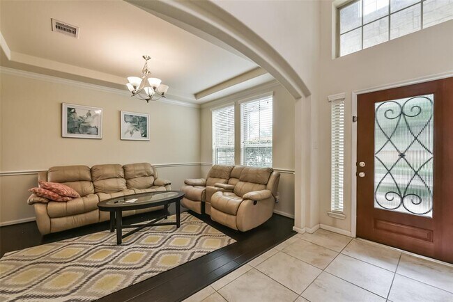 Foto del edificio - 4714 Emily Forest Trail