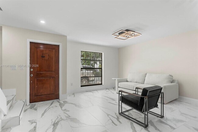 Foto del edificio - 3973 NE 167th St