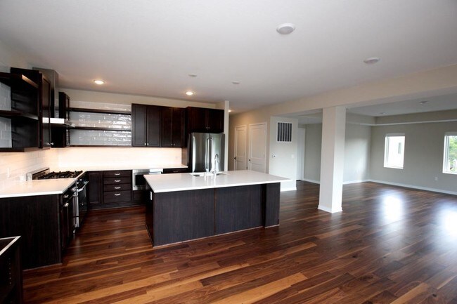 Foto del edificio - 2810 W 43rd St